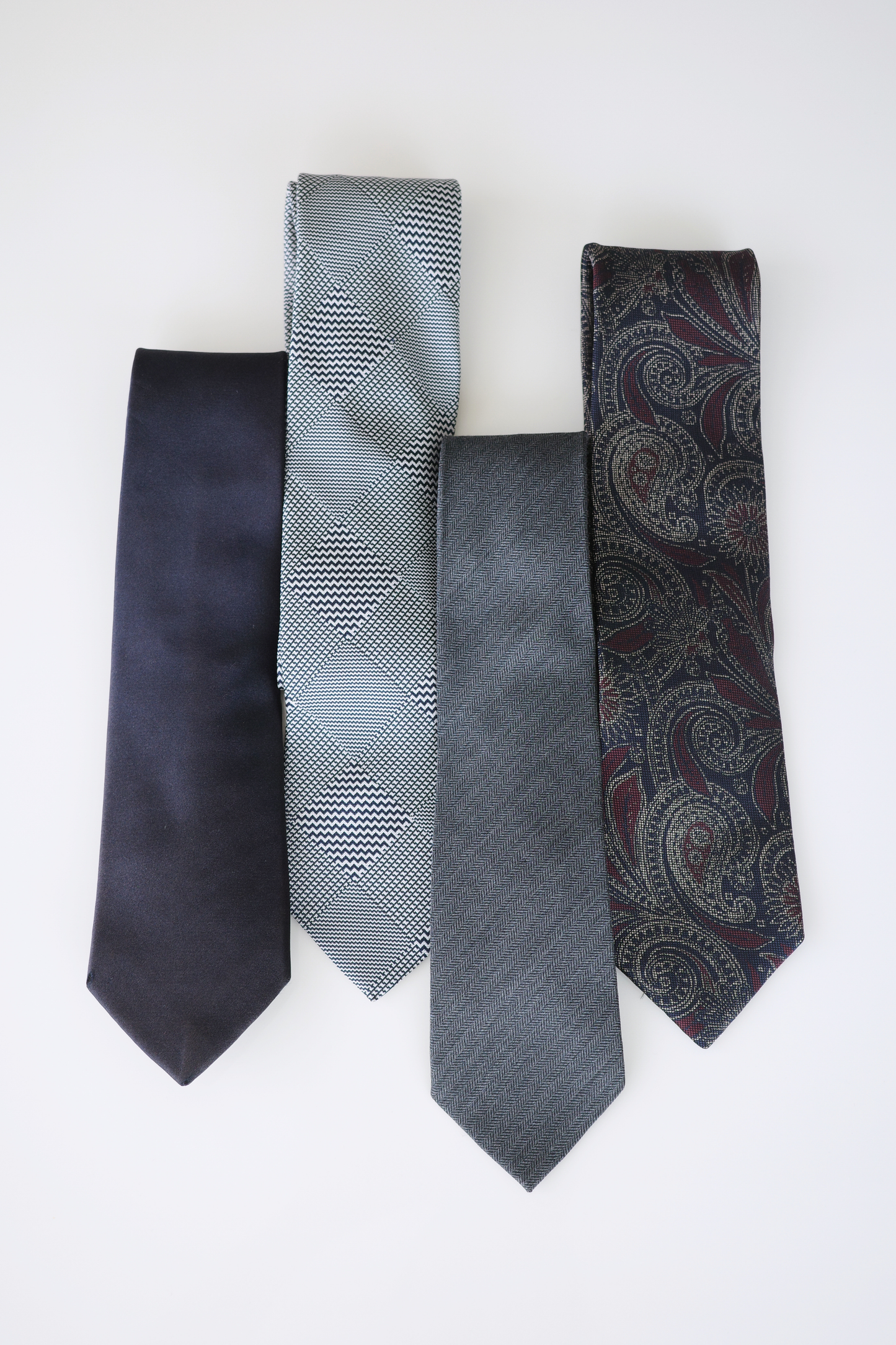 Tie Pouch / Light Gray