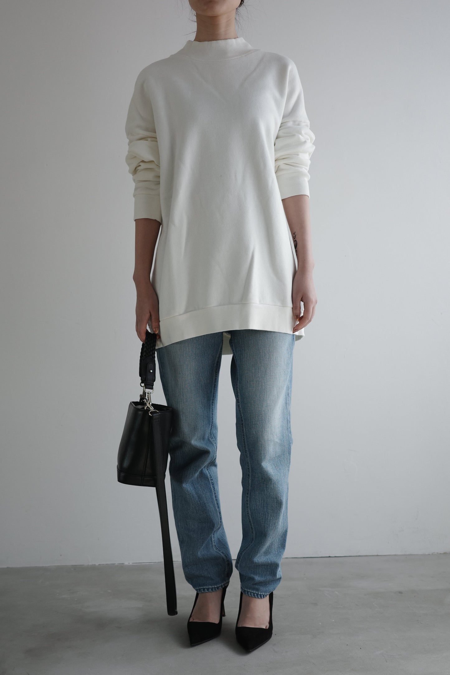 MELT MOCK NECK PULLOVER(和歌山裏毛)ーOFF WHITE