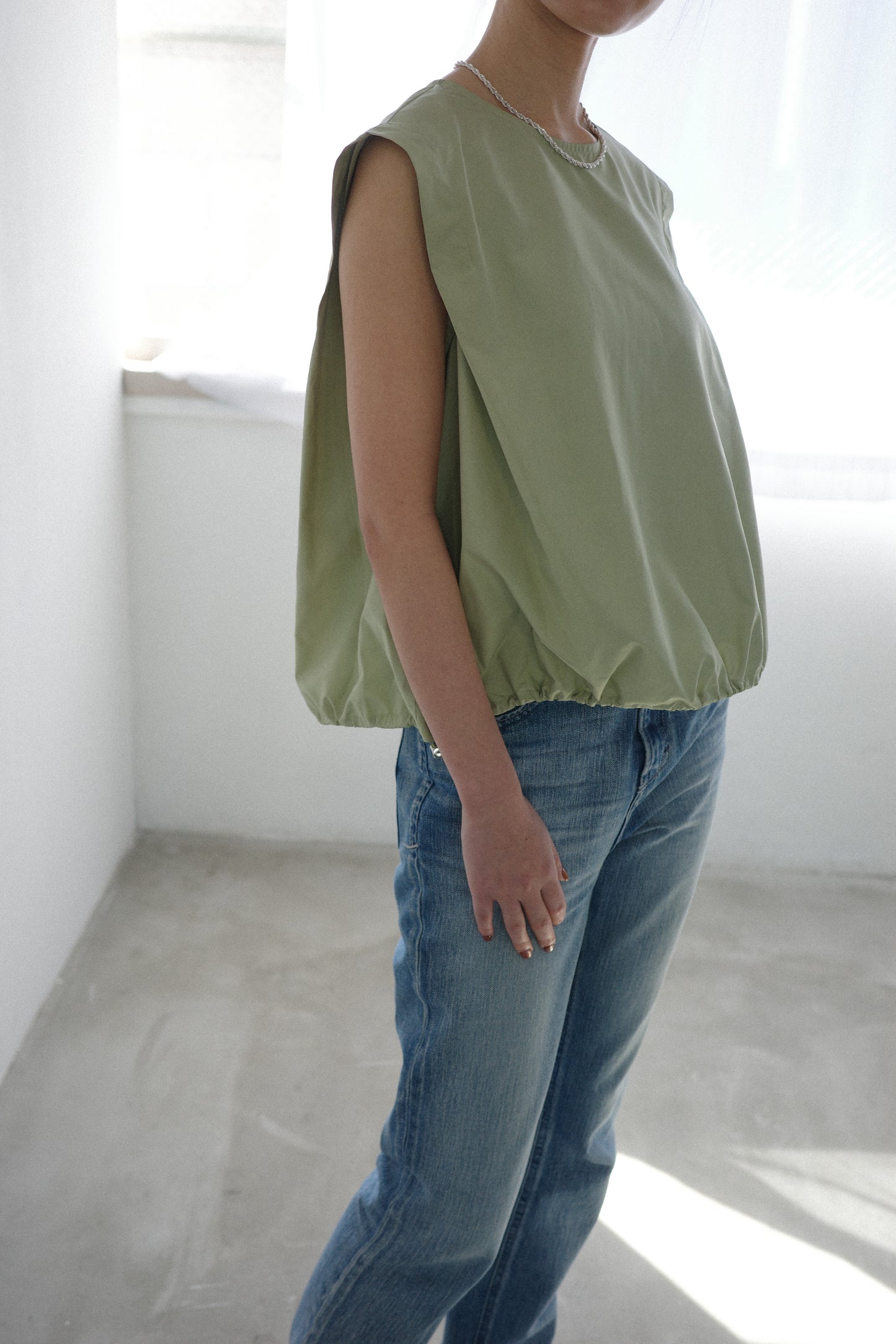 BALLOON SILHOUETTE NO SLEEVE TOPS(LIMONTA)-PISTACHIO