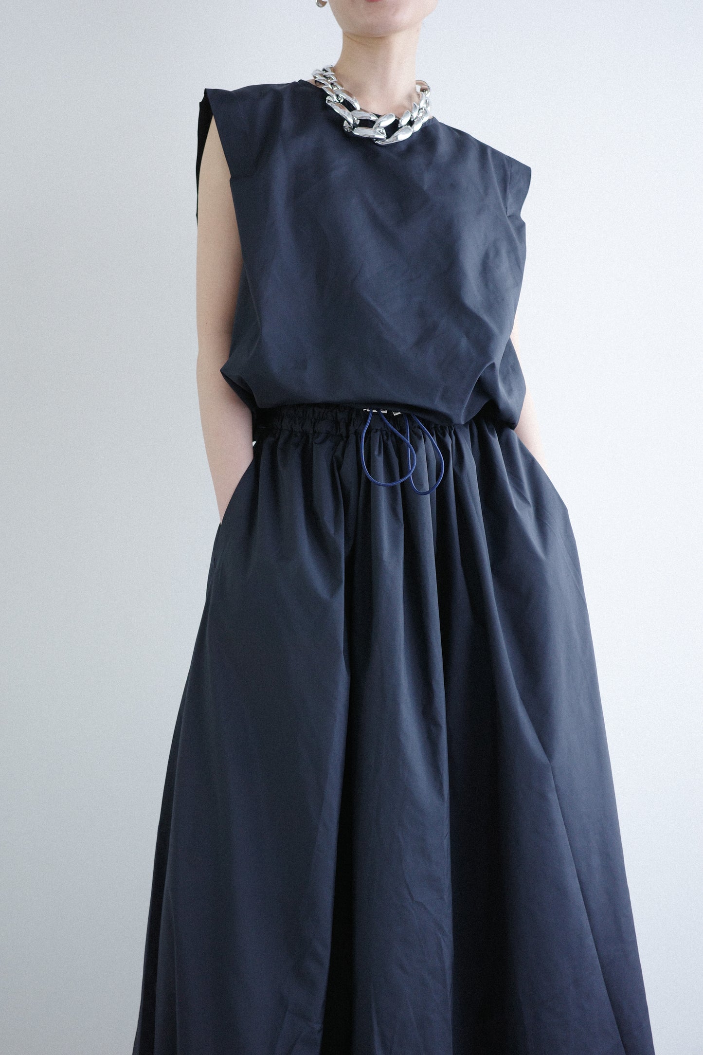 BALLOON SILHOUETTE NO SLEEVE TOPS(LIMONTA)-NAVY