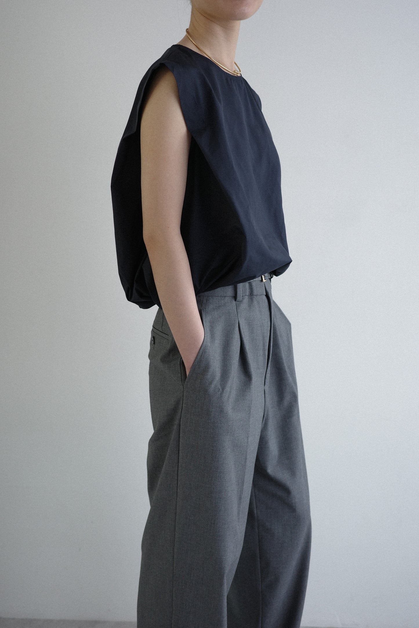 BALLOON SILHOUETTE NO SLEEVE TOPS(LIMONTA)-NAVY