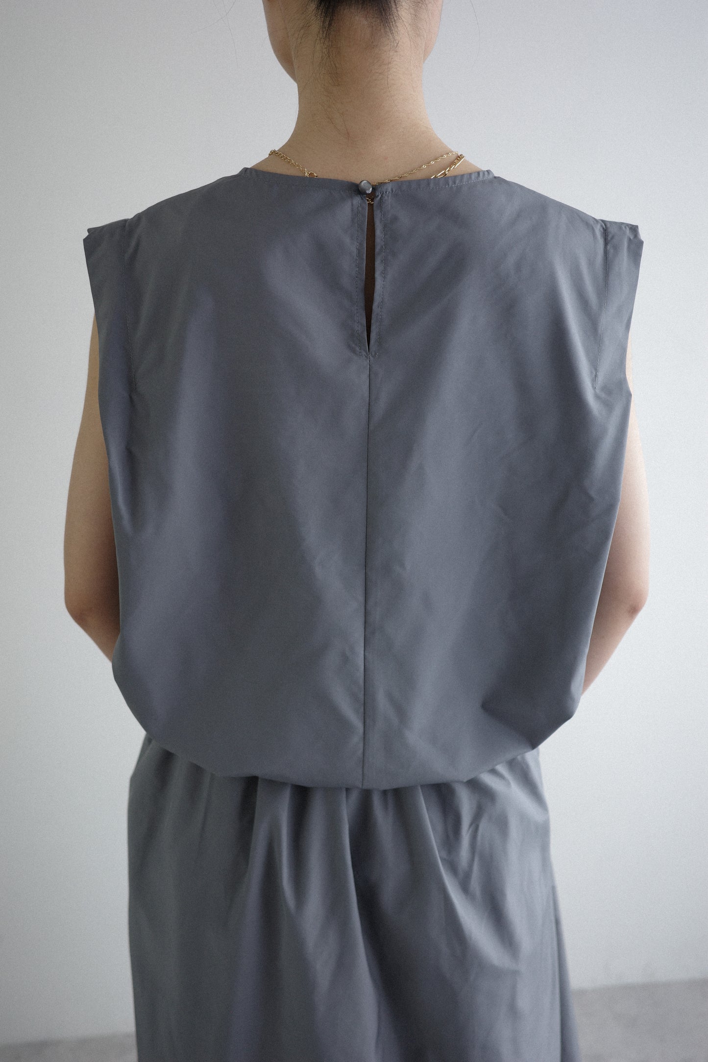BALLOON SILHOUETTE NO SLEEVE TOPS(LIMONTA)-GRAY