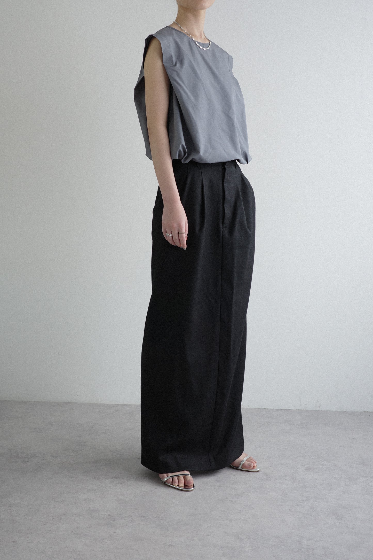 BALLOON SILHOUETTE NO SLEEVE TOPS(LIMONTA)-GRAY
