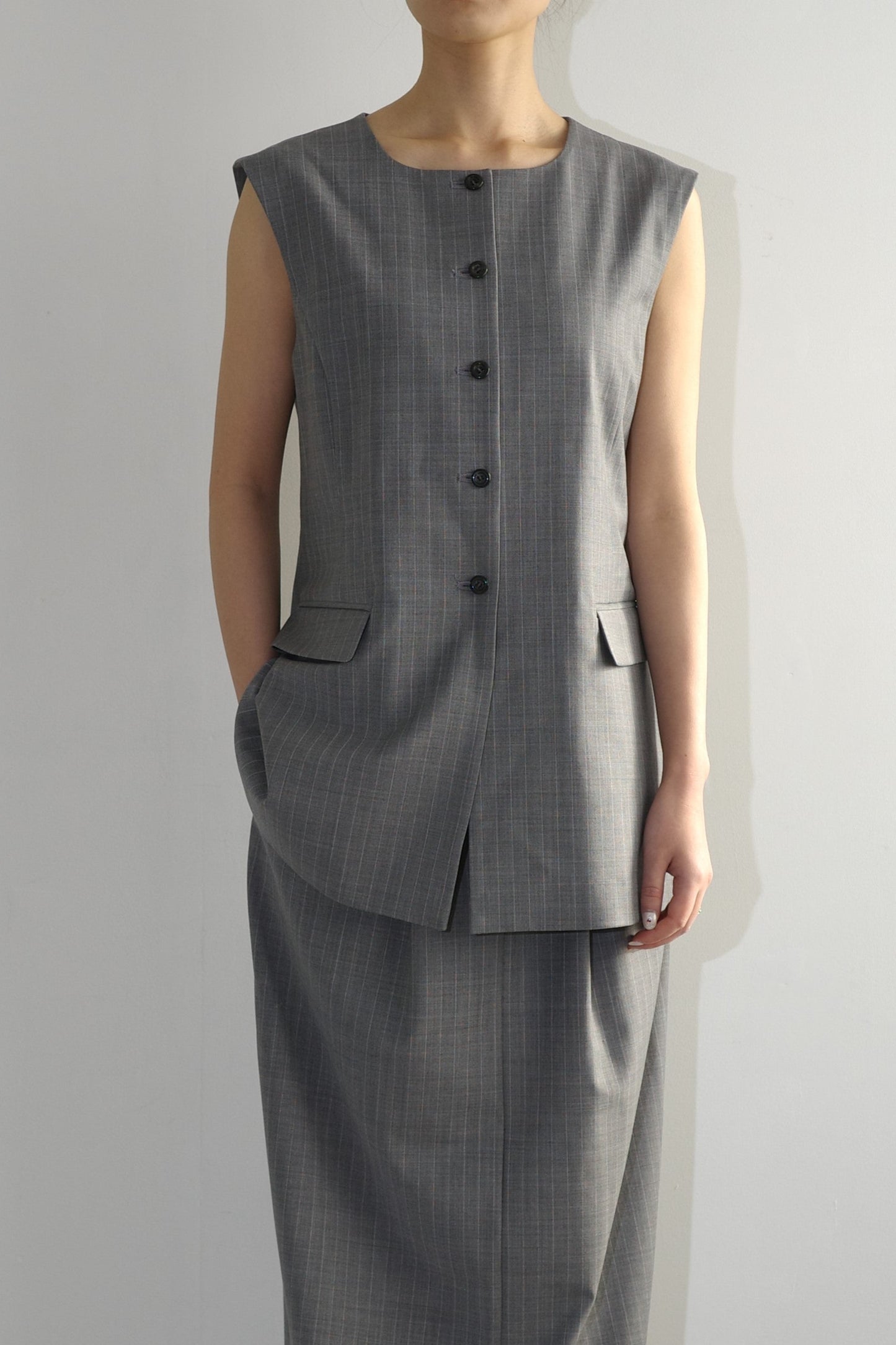 【PRE ORDER】Washable Wool Stripe VestーGRAY