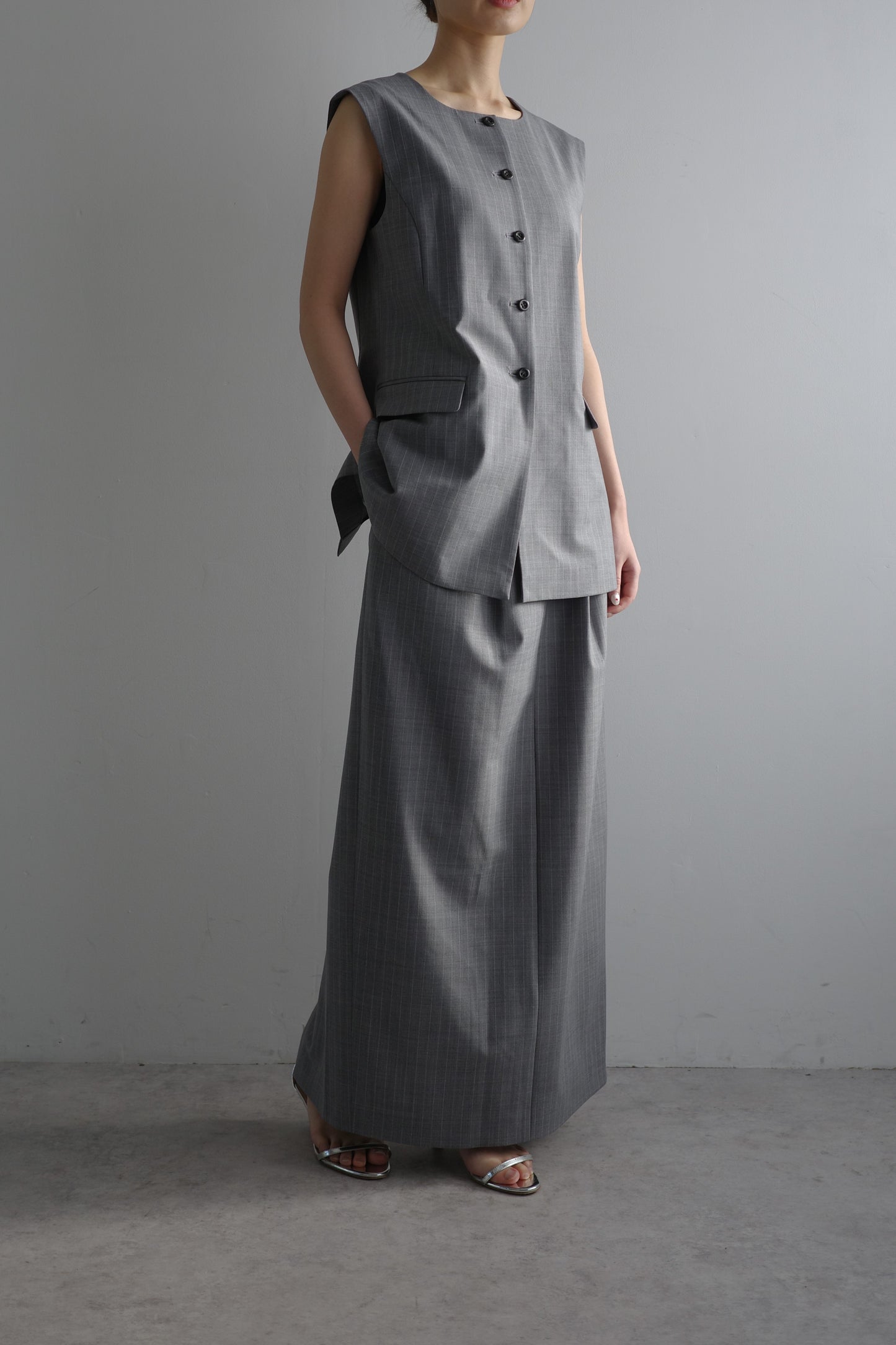 【PRE ORDER】Washable Wool Stripe VestーGRAY
