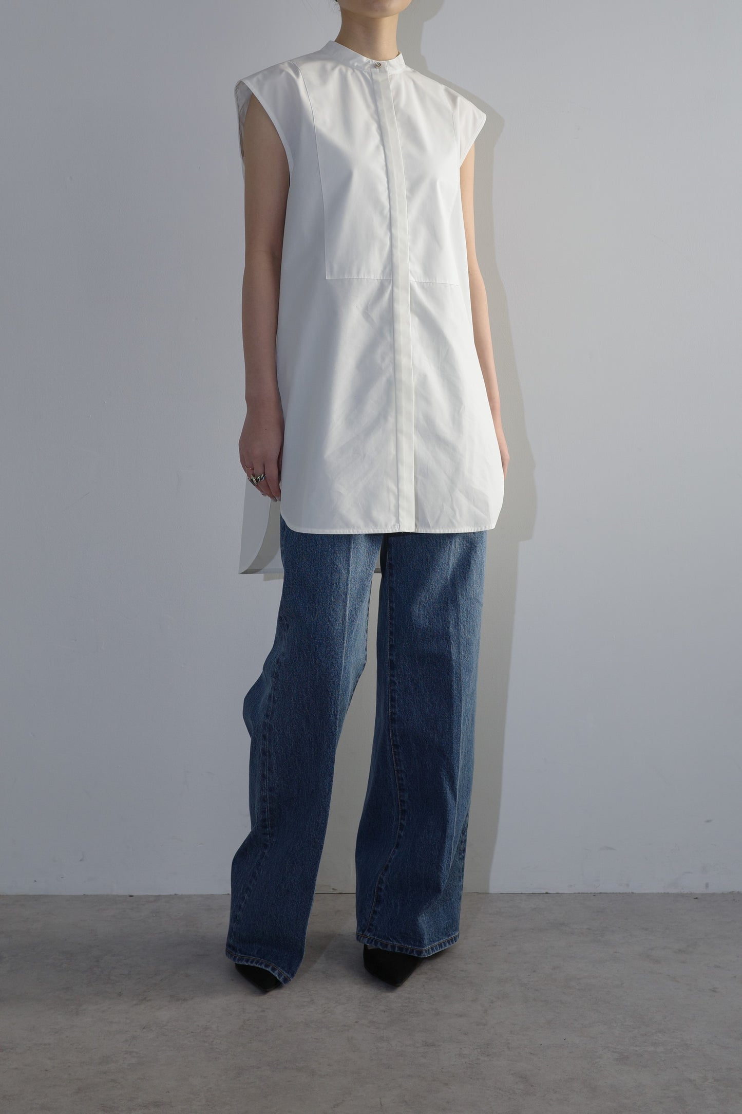 【PRE ORDER】Sleeveless Cotton Shirt(Enshu-Ori)ーWHITE