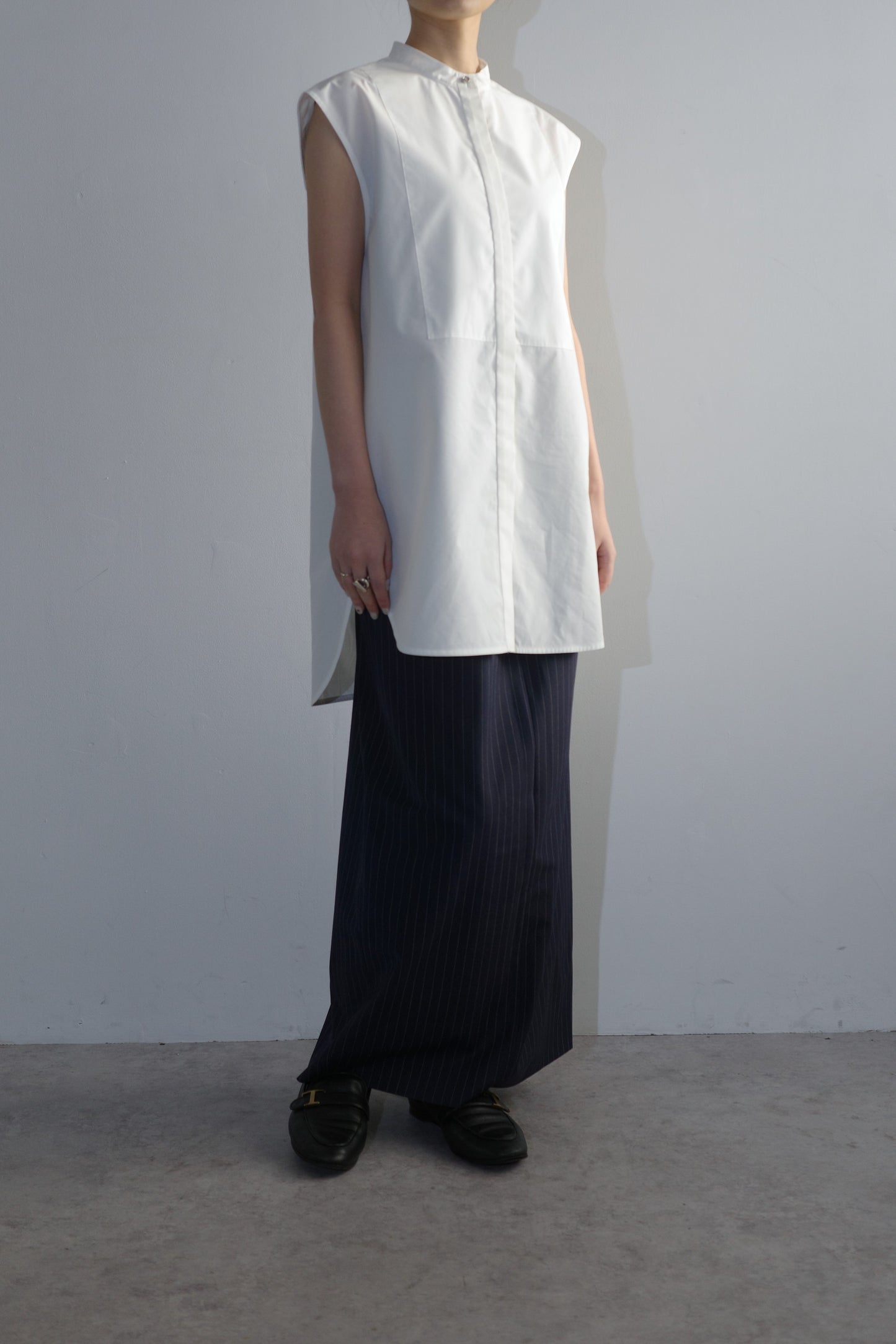 【PRE ORDER】Sleeveless Cotton Shirt(Enshu-Ori)ーWHITE