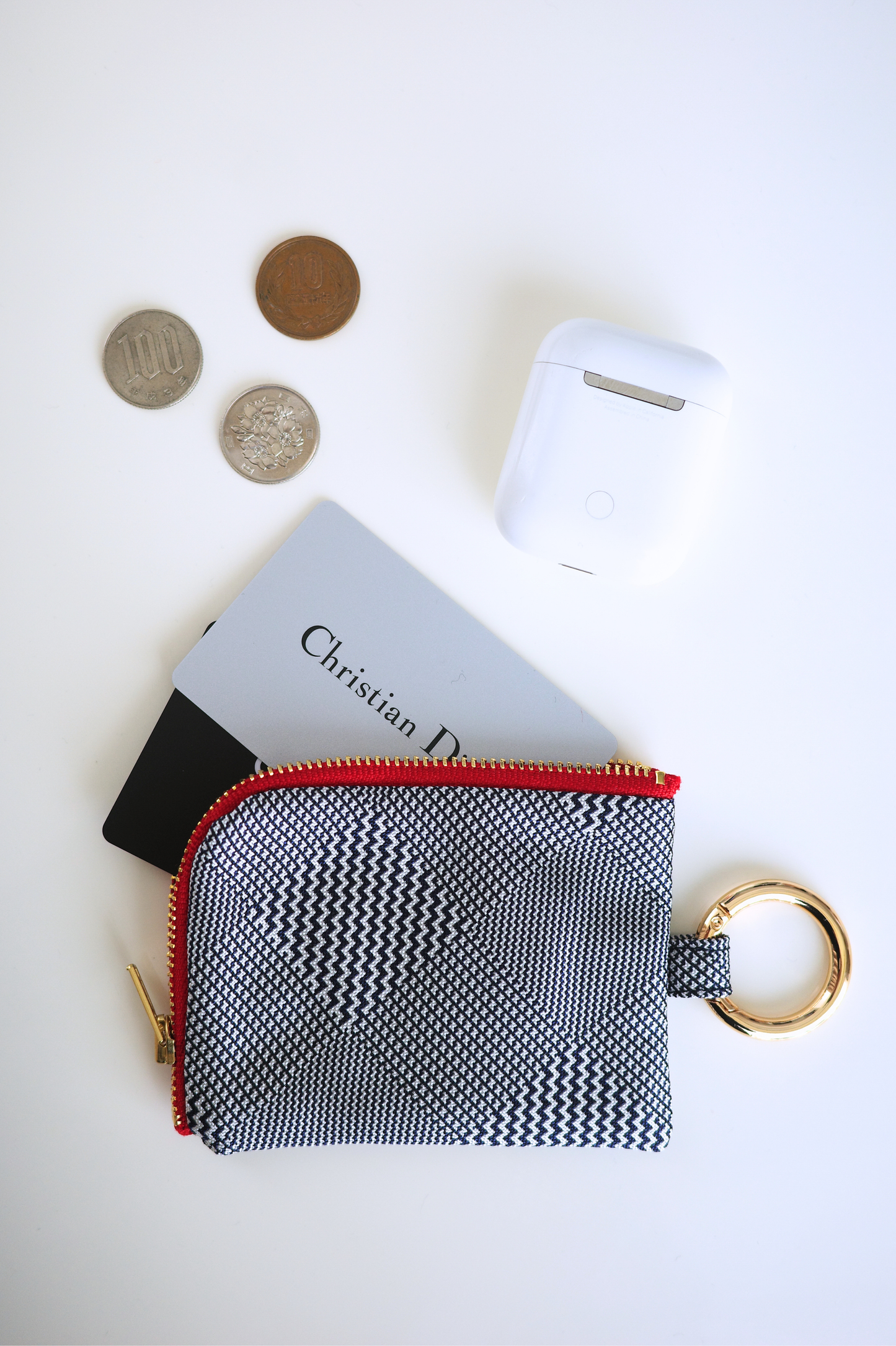 Tie Pouch / Light Gray