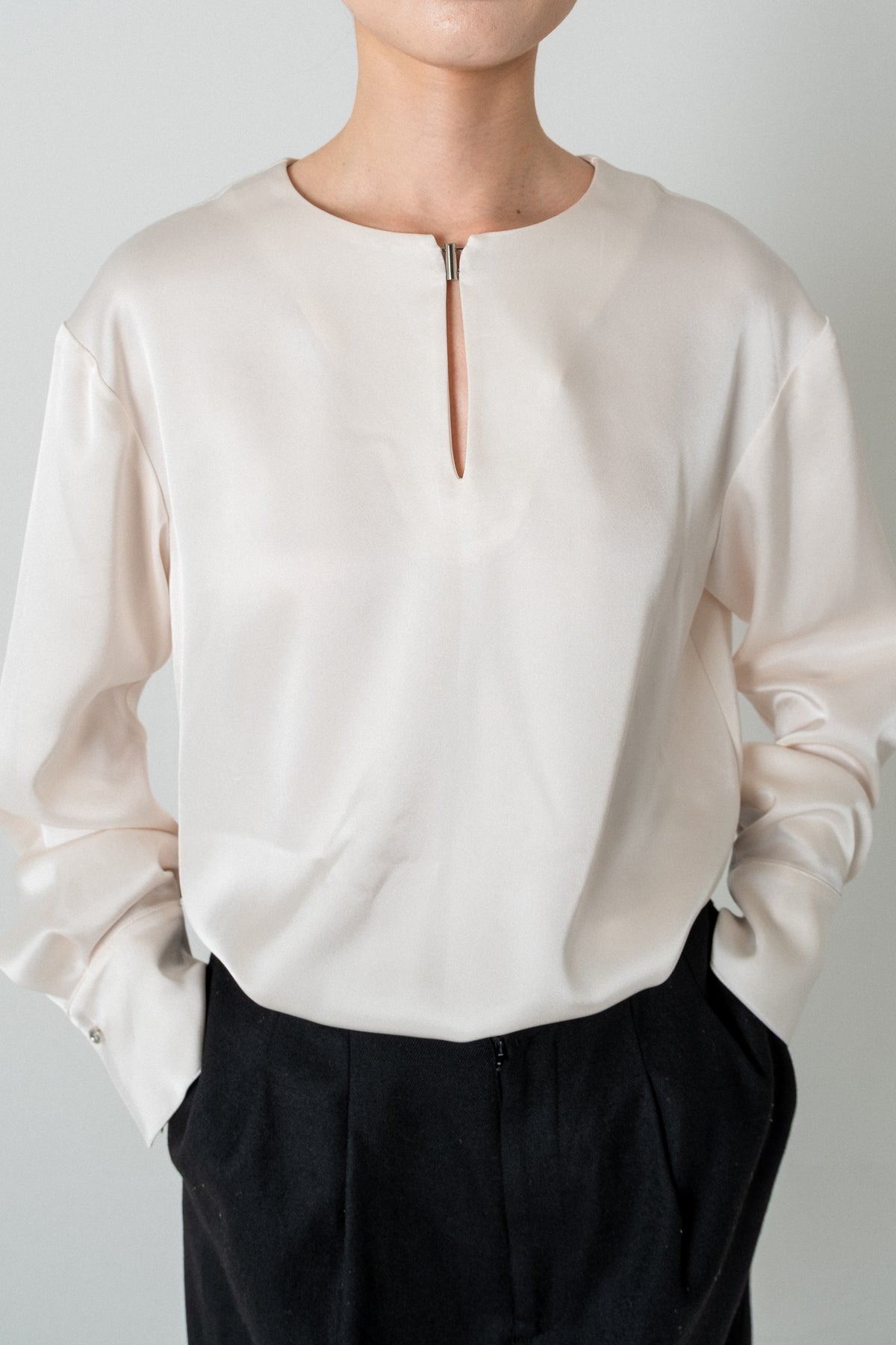 2way Bowtie Satin Blouse / White