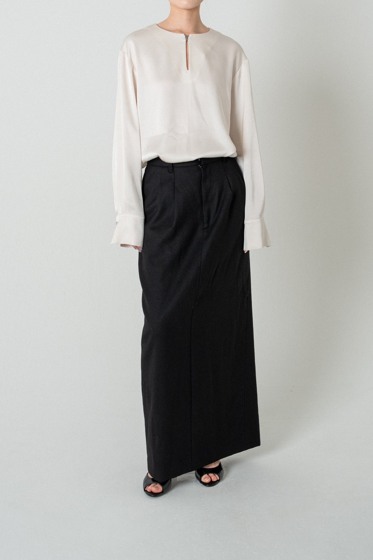 2way Bowtie Satin Blouse / White