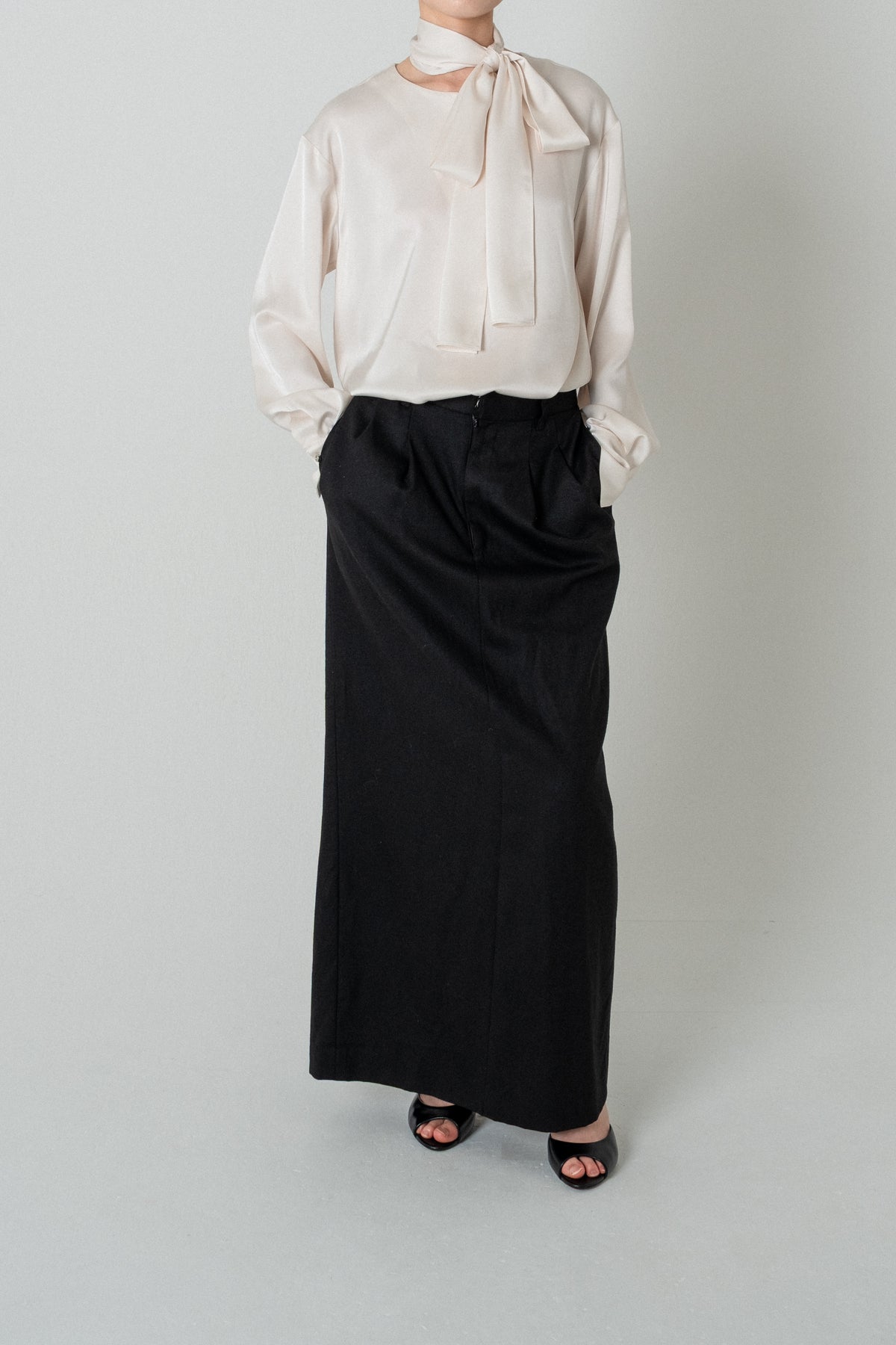 2way Bowtie Satin Blouse / White