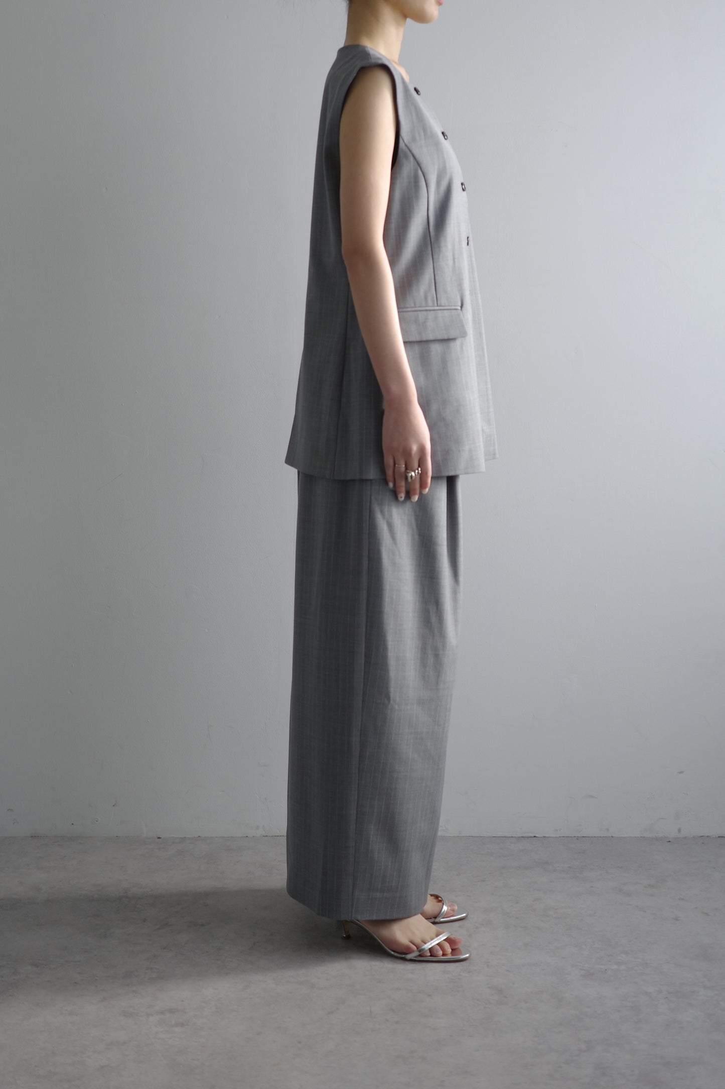 【PRE ORDER】Washable Wool Stripe SkirtーGRAY