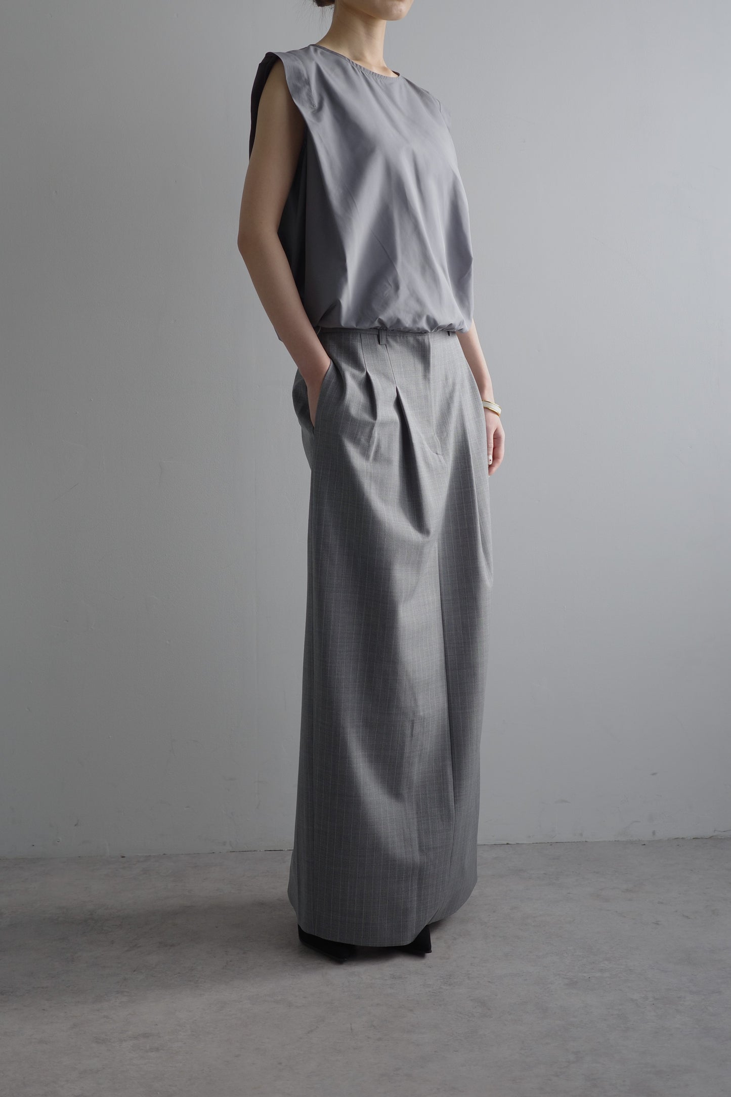 【PRE ORDER】Washable Wool Stripe SkirtーGRAY